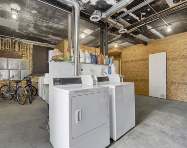 3226 W Potomac Avenue - Photo Thumbnail 9