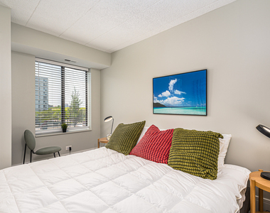 637 E Woodland Park Avenue - Photo Thumbnail 12
