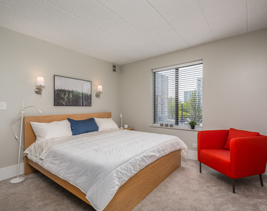 637 E Woodland Park Avenue - Photo Thumbnail 8