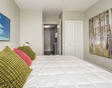 637 E Woodland Park Avenue - Photo Thumbnail 13