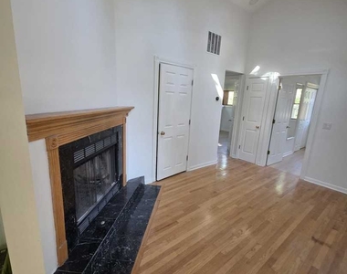 20831 N Maple Court - Photo Thumbnail 17