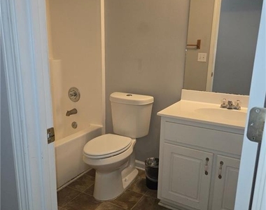 2595 Freemans Walk Drive - Photo Thumbnail 8