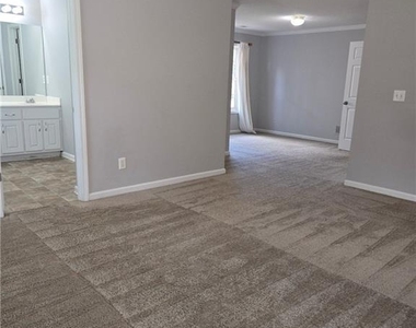 2595 Freemans Walk Drive - Photo Thumbnail 2