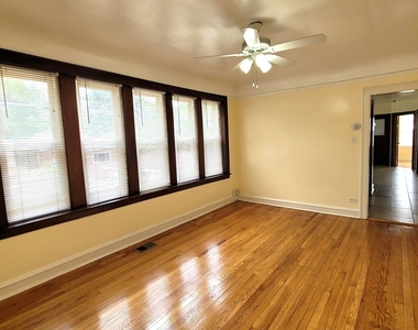1143 E 81st Place - Photo Thumbnail 6