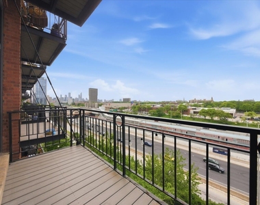 1250 W Van Buren Street - Photo Thumbnail 3
