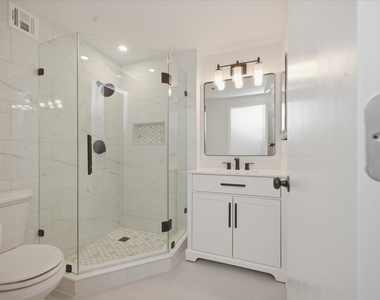 1250 W Van Buren Street - Photo Thumbnail 6
