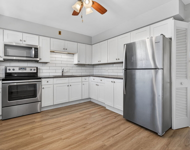 36 S Kensington Avenue - Photo Thumbnail 1