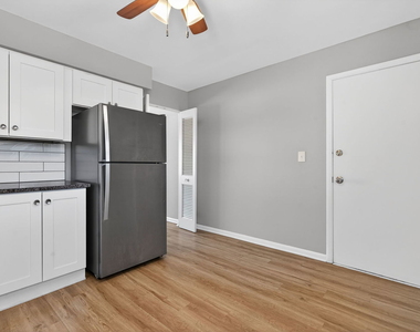 36 S Kensington Avenue - Photo Thumbnail 2
