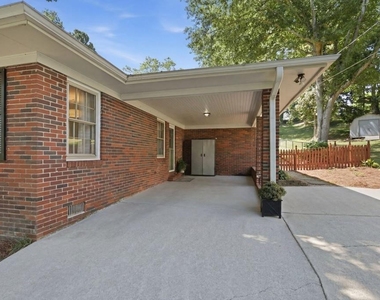 1338 Northwood Circle Ne - Photo Thumbnail 21