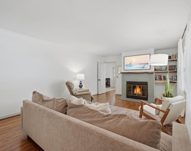 1338 Northwood Circle Ne - Photo Thumbnail 7