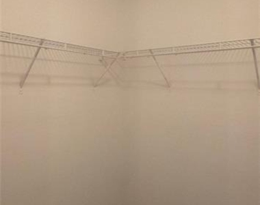 252 Tara Commons Drive - Photo Thumbnail 12
