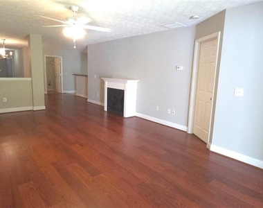 252 Tara Commons Drive - Photo Thumbnail 1