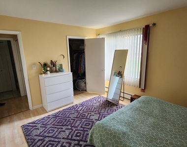 932 E Old Willow Road - Photo Thumbnail 10