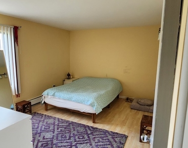 932 E Old Willow Road - Photo Thumbnail 9