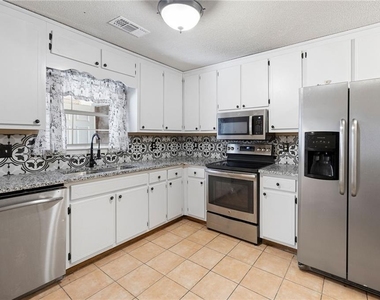 2898 Lakemont Drive Sw - Photo Thumbnail 5