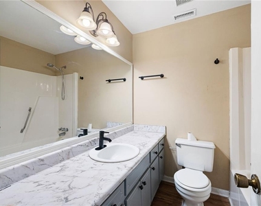 2898 Lakemont Drive Sw - Photo Thumbnail 12