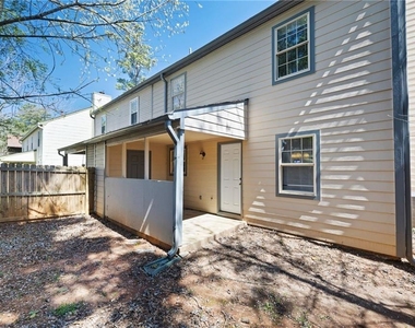 2898 Lakemont Drive Sw - Photo Thumbnail 21