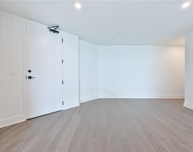 788 W Marietta Street - Photo Thumbnail 1