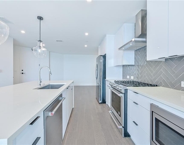 788 W Marietta Street - Photo Thumbnail 5