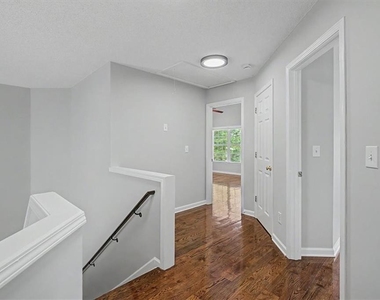 400 Stambridge Court - Photo Thumbnail 33