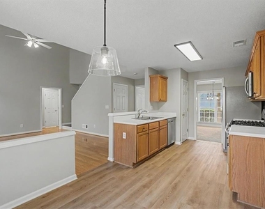 400 Stambridge Court - Photo Thumbnail 14