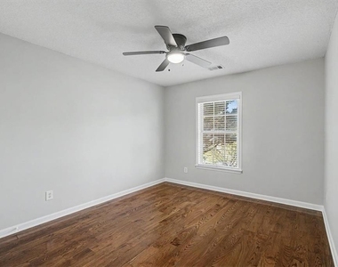 400 Stambridge Court - Photo Thumbnail 22