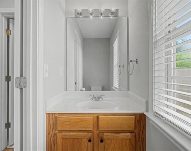 400 Stambridge Court - Photo Thumbnail 20