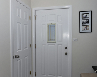 533 Bobby Lane - Photo Thumbnail 12