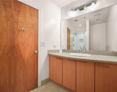 123 Luckie Street Nw - Photo Thumbnail 5