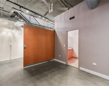 123 Luckie Street Nw - Photo Thumbnail 3
