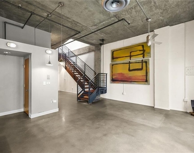 123 Luckie Street Nw - Photo Thumbnail 6