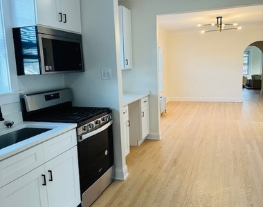 8944 Kilpatrick Avenue - Photo Thumbnail 2