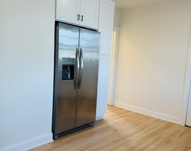 8944 Kilpatrick Avenue - Photo Thumbnail 3