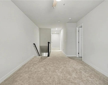 136 Salt Lake Lane Lane - Photo Thumbnail 10