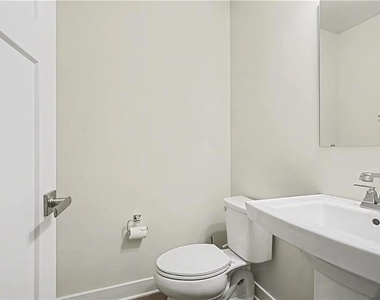 136 Salt Lake Lane Lane - Photo Thumbnail 9