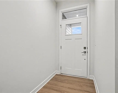 136 Salt Lake Lane Lane - Photo Thumbnail 2