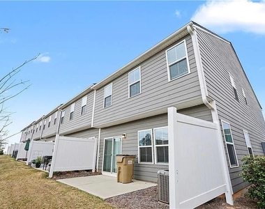 136 Salt Lake Lane Lane - Photo Thumbnail 24
