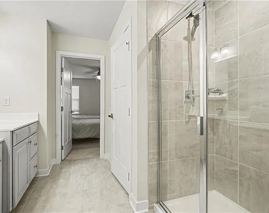 136 Salt Lake Lane Lane - Photo Thumbnail 13