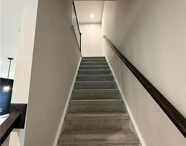 360 Salt Lake Lane Lane - Photo Thumbnail 9