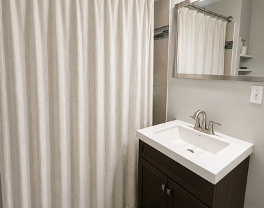 2137 W Rice Street - Photo Thumbnail 5