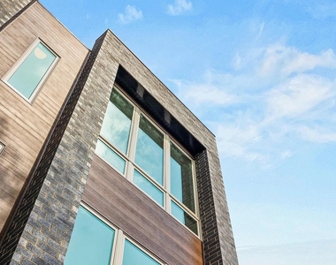 4931 N Kimball Avenue - Photo Thumbnail 2
