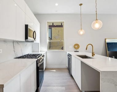 4931 N Kimball Avenue - Photo Thumbnail 17