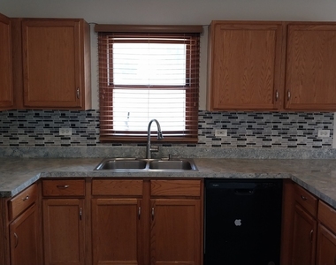 5420 Hillside Drive - Photo Thumbnail 8