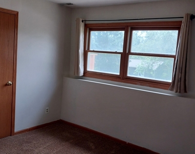 5420 Hillside Drive - Photo Thumbnail 18