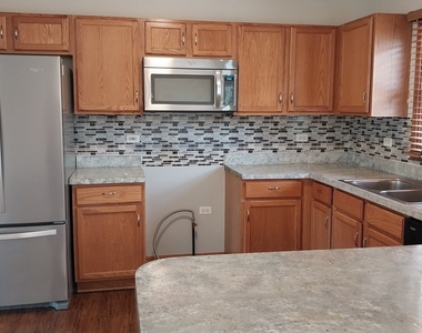 5420 Hillside Drive - Photo Thumbnail 7