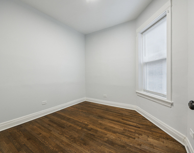 5439 S Indiana Avenue - Photo Thumbnail 12