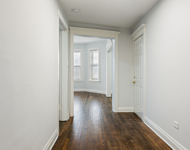 5439 S Indiana Avenue - Photo Thumbnail 1
