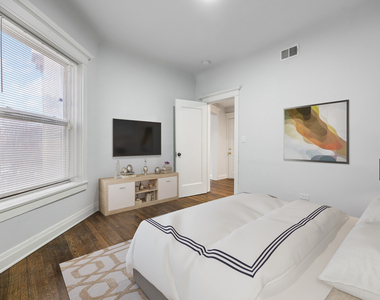 5439 S Indiana Avenue - Photo Thumbnail 11