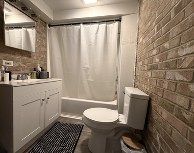227 W Locust Street - Photo Thumbnail 3