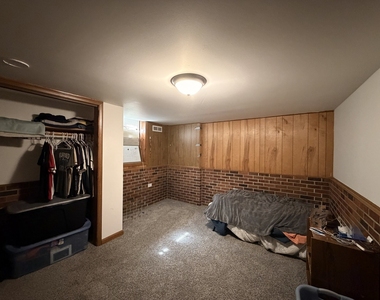 227 W Locust Street - Photo Thumbnail 7